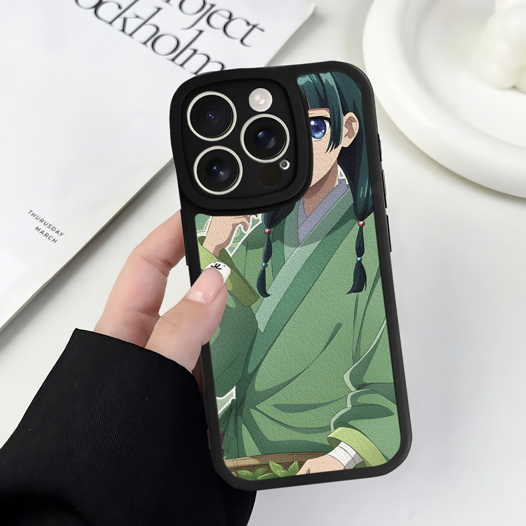 （画像用） 薬屋のひとりごと The Apothecary Diaries 【iPhone 16シリーズ対応】シリコンスマホケース（レザー調） 材質：シリコン
